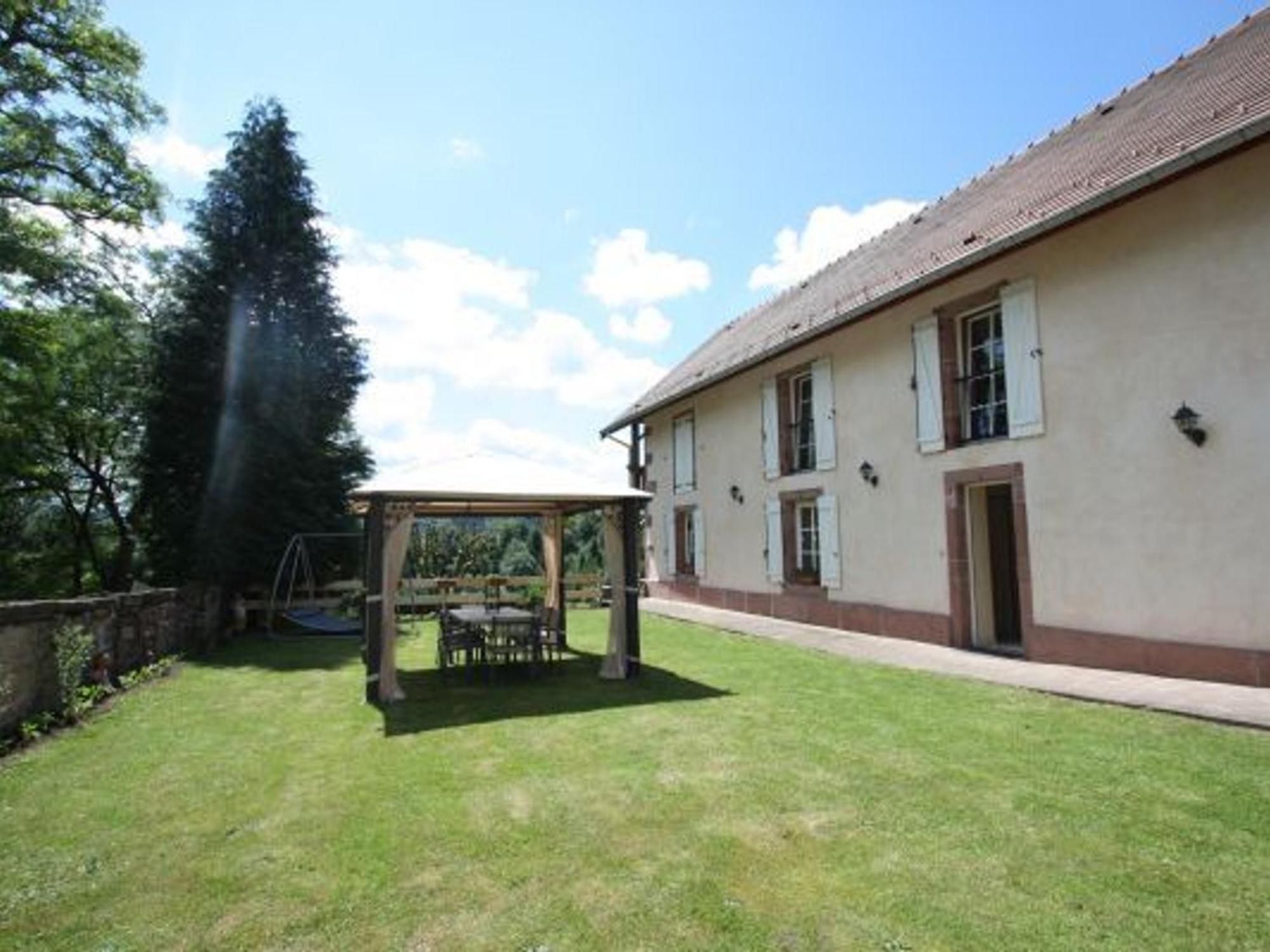 Chambre Violette Dans Batisse Du 18E Siecle Au Calme - Fr-1-589-710 Bed & Breakfast Moyenmoutier Exterior foto